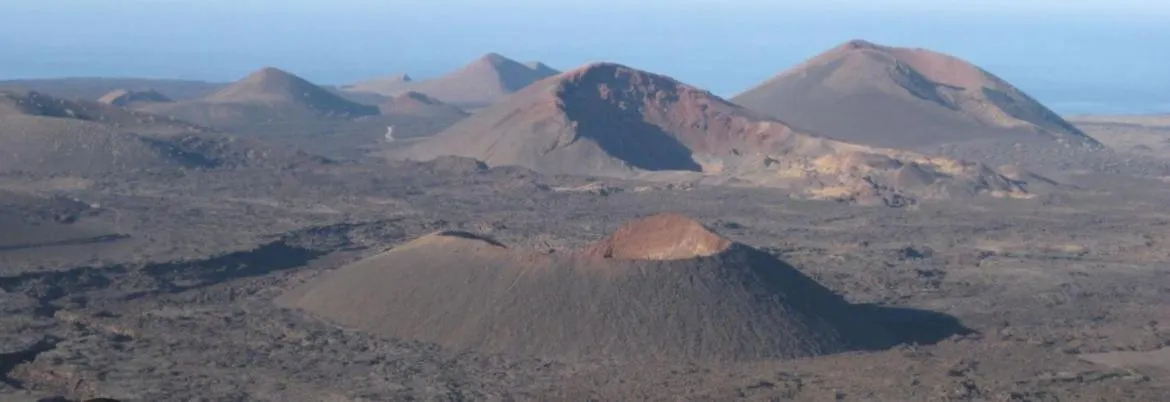 Villa Lanzarote Casa Volcanica-Anclada Sobre La Lava Del Volcan Montana Blanca Spain