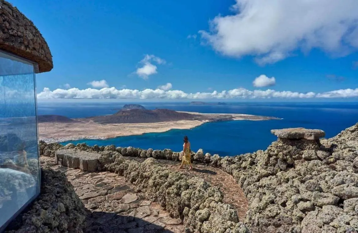 Villa Lanzarote Casa Volcanica-Anclada Sobre La Lava Del Volcan Montana Blanca